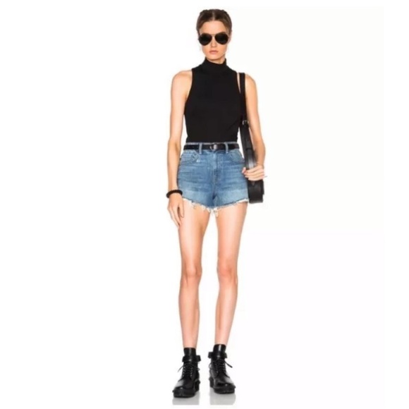 Alexander Wang denim bite in Bleach Blue shorts Sz 28 - Picture 2 of 14